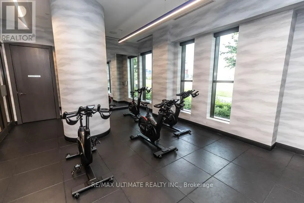 2104 - 2550 SIMCOE STREET N