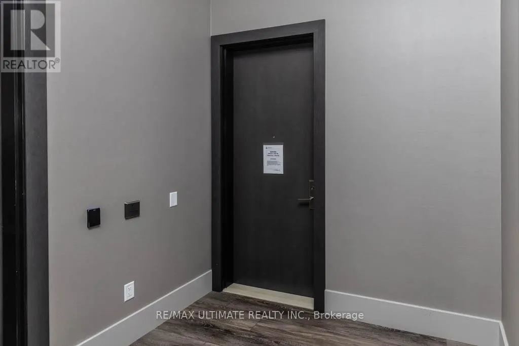 2104 - 2550 SIMCOE STREET N