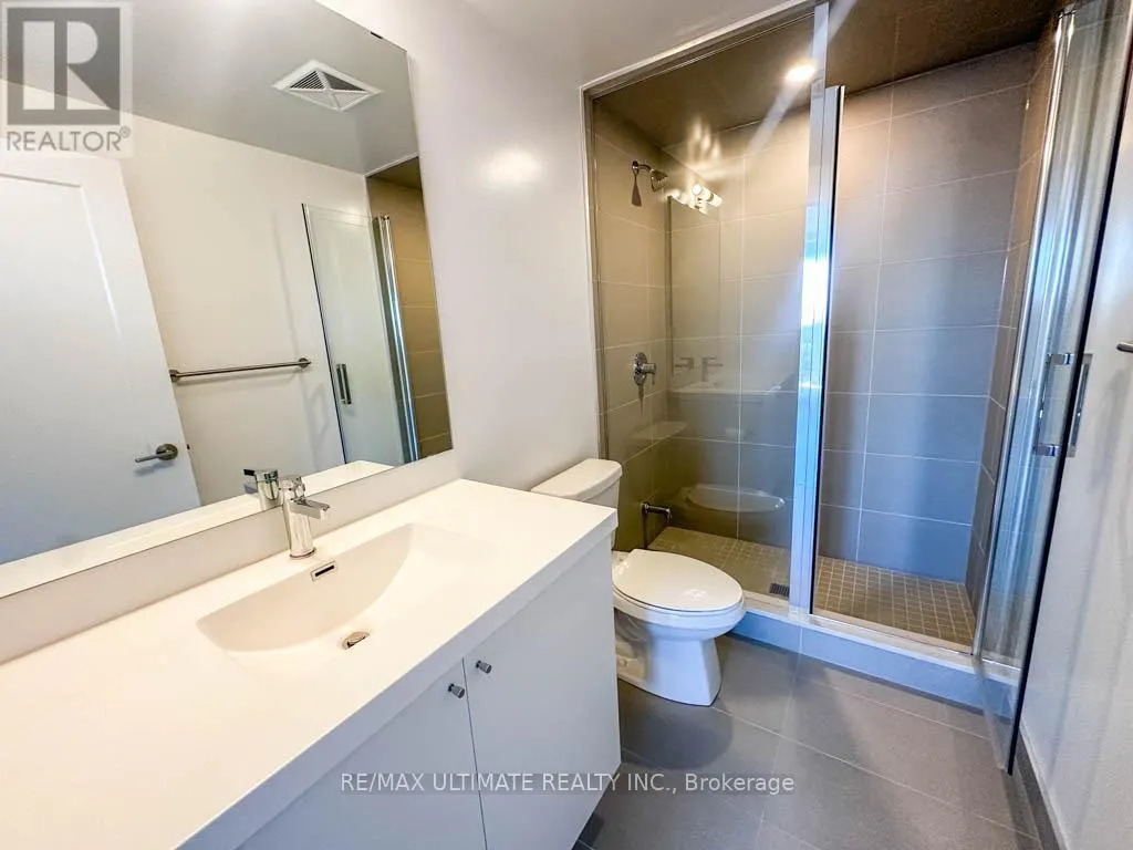 2104 - 2550 SIMCOE STREET N