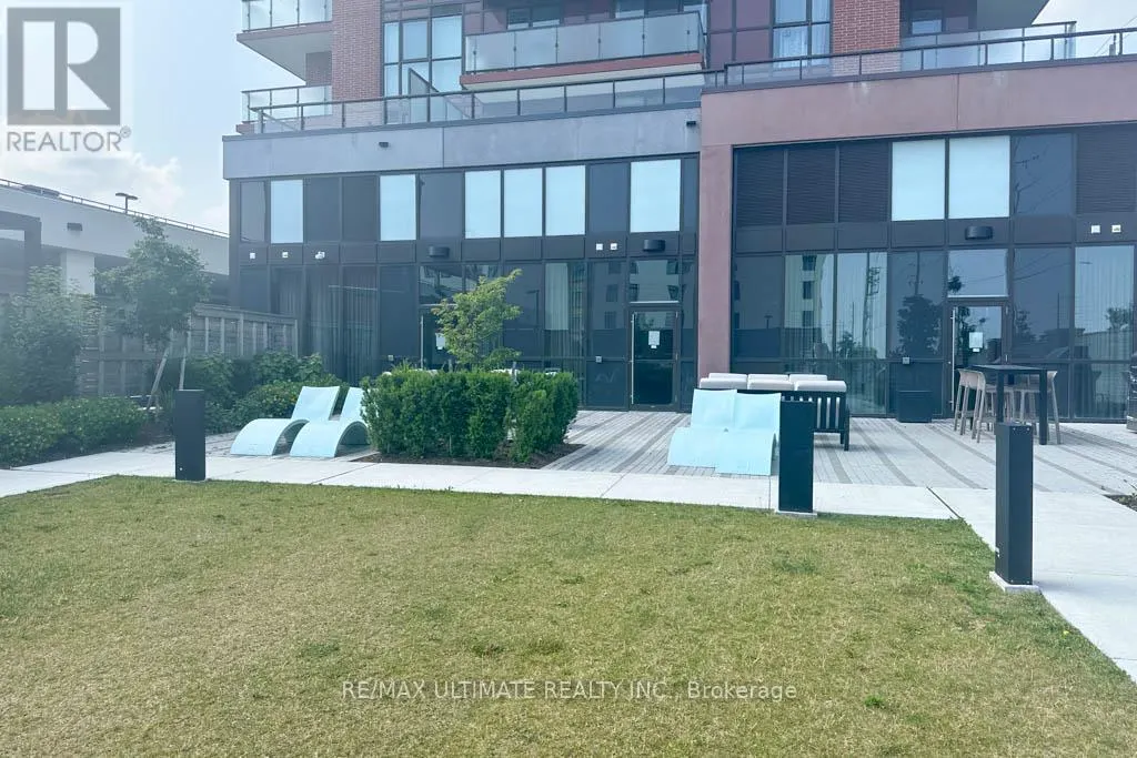 2104 - 2550 SIMCOE STREET N