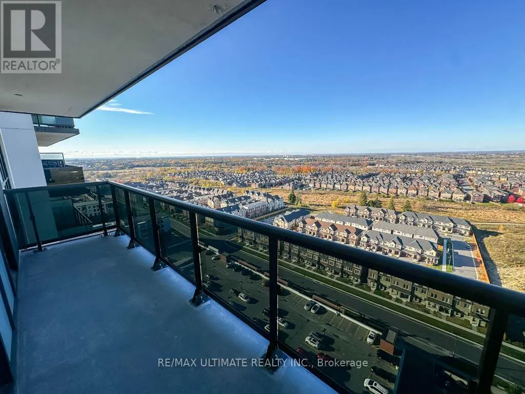 2104 - 2550 SIMCOE STREET N