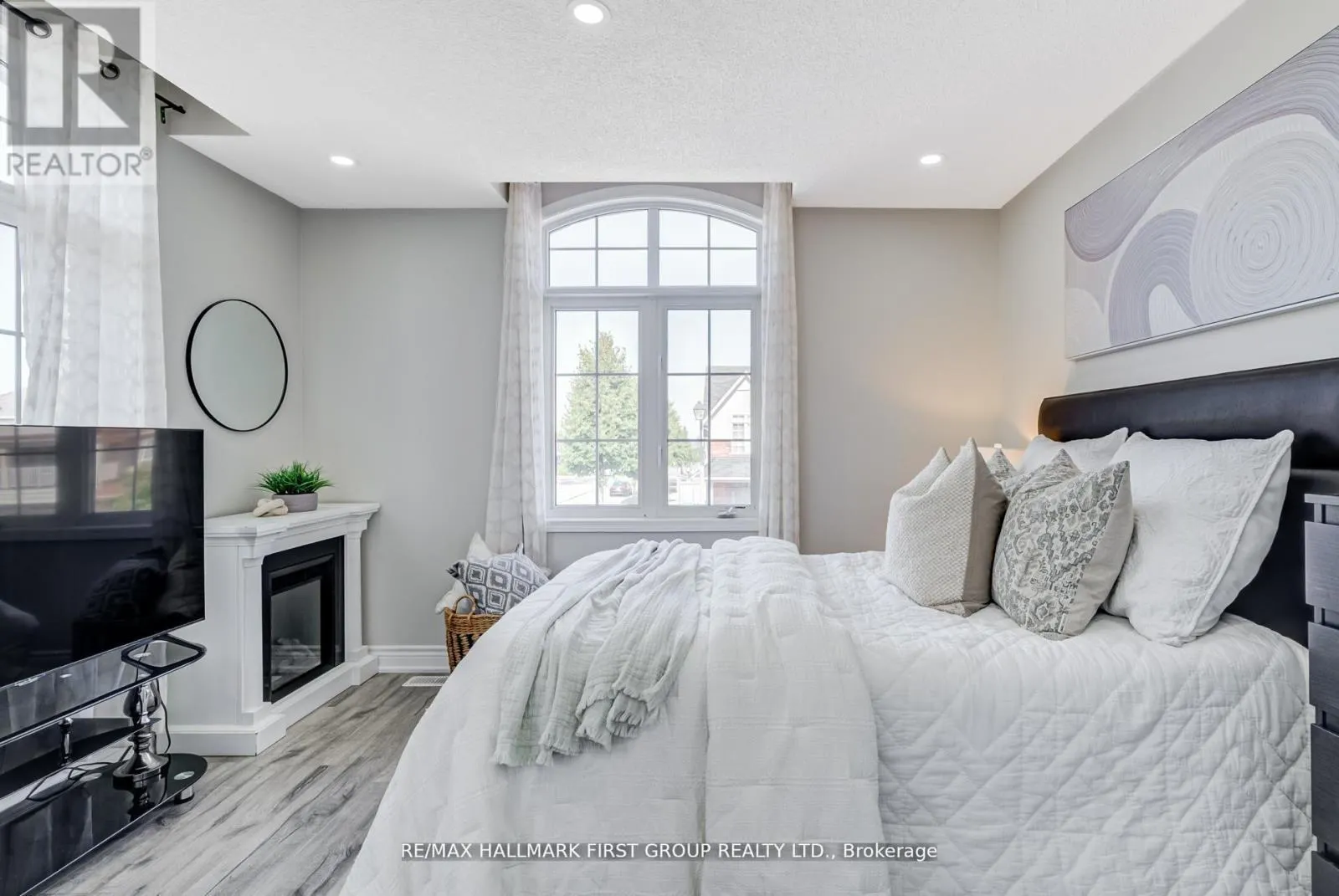 35 ELLIOTTGLEN DRIVE