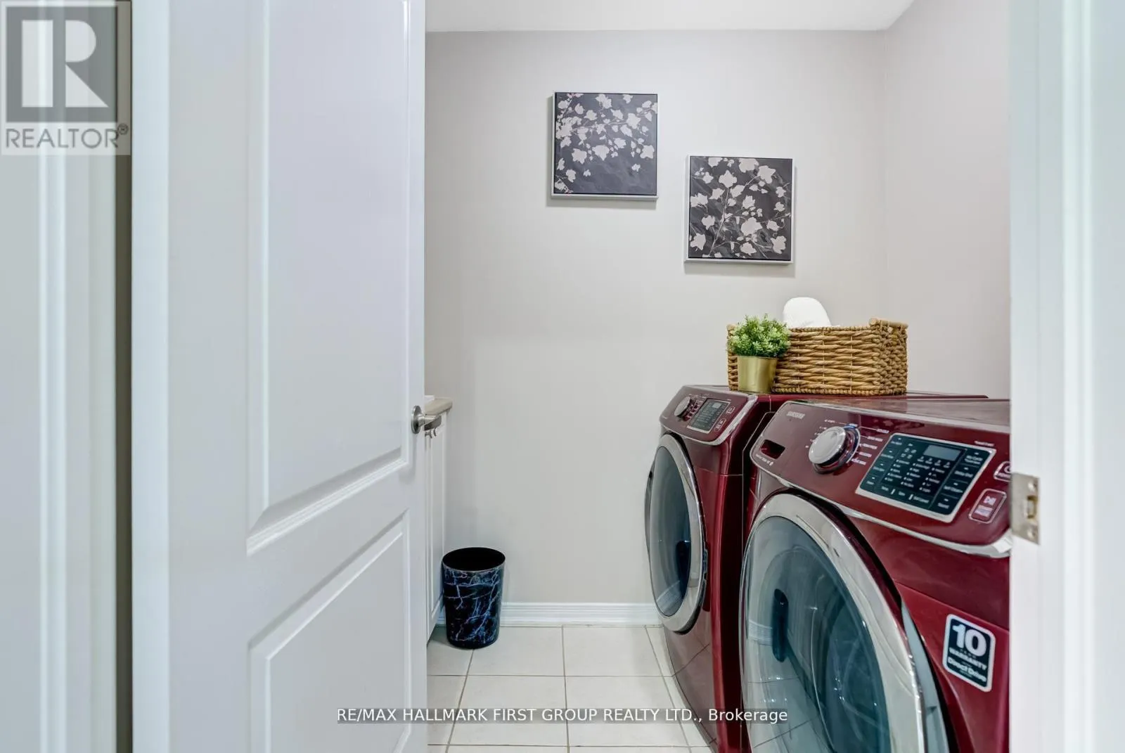 35 ELLIOTTGLEN DRIVE