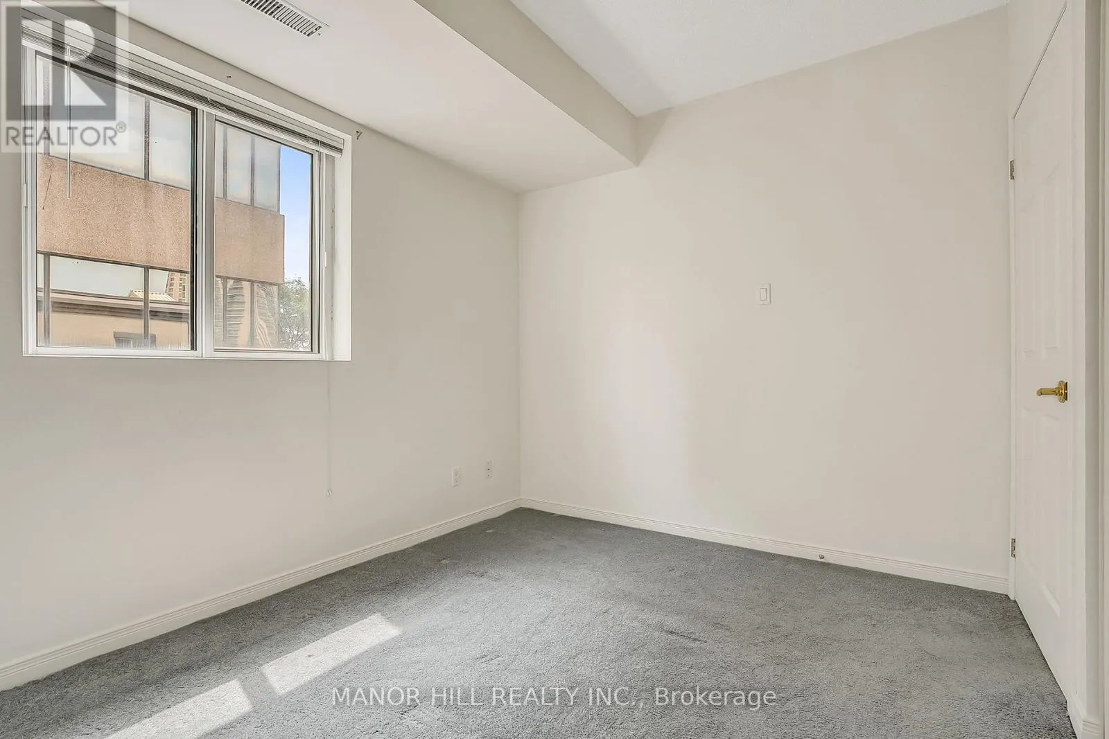 301 - 2351 KENNEDY ROAD