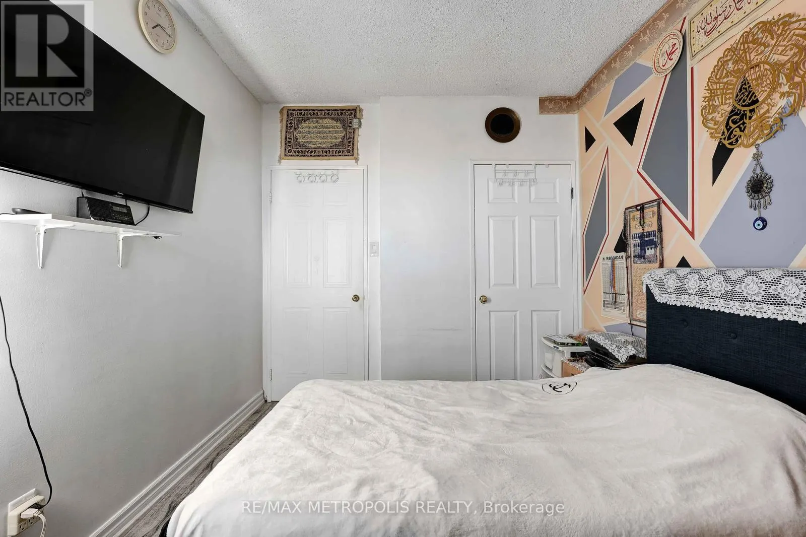 1011 - 410 MCLEVIN AVENUE