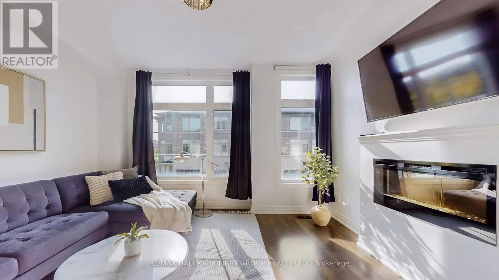 2 - 384 ARCTIC RED DRIVE