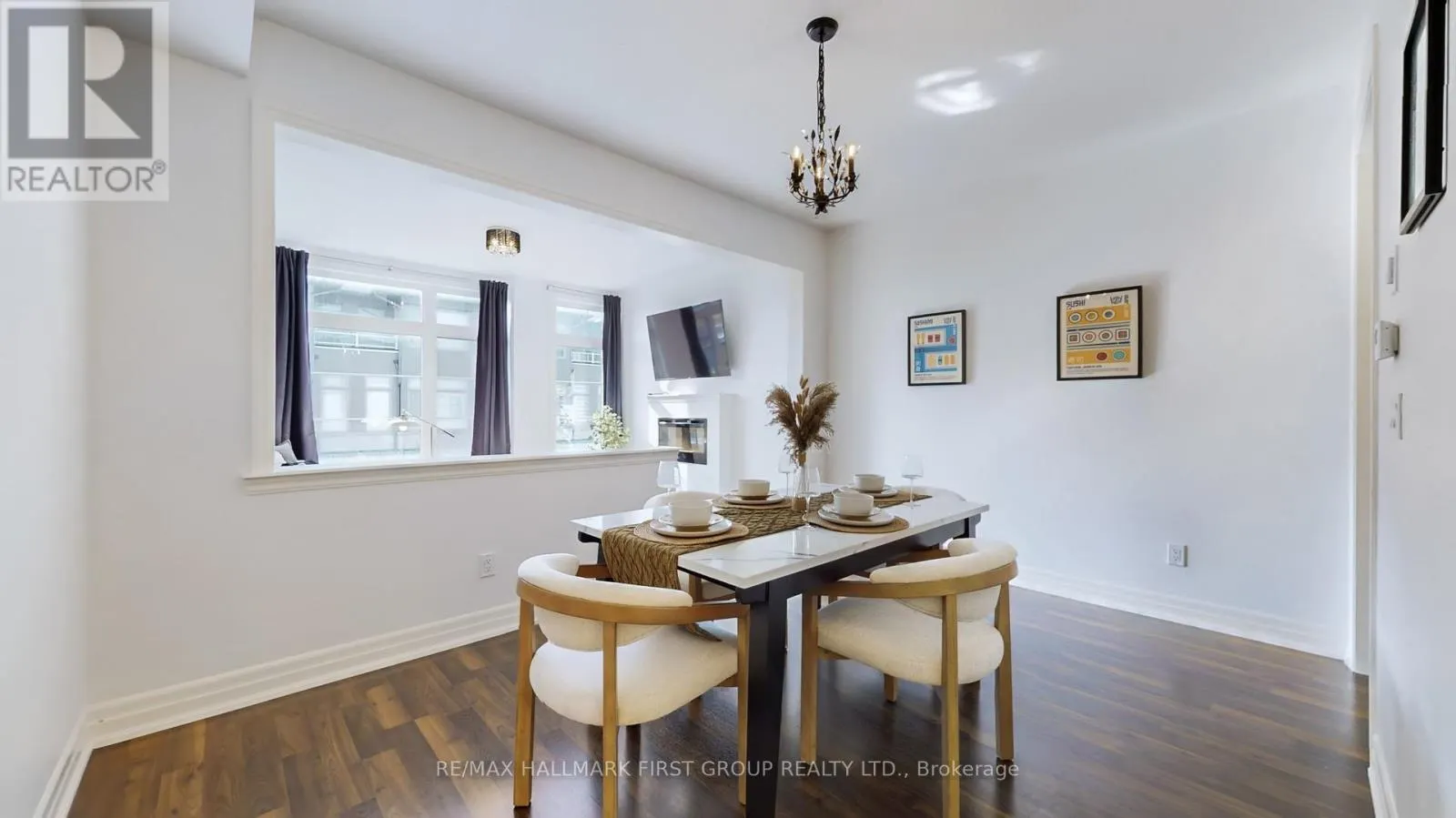 2 - 384 ARCTIC RED DRIVE