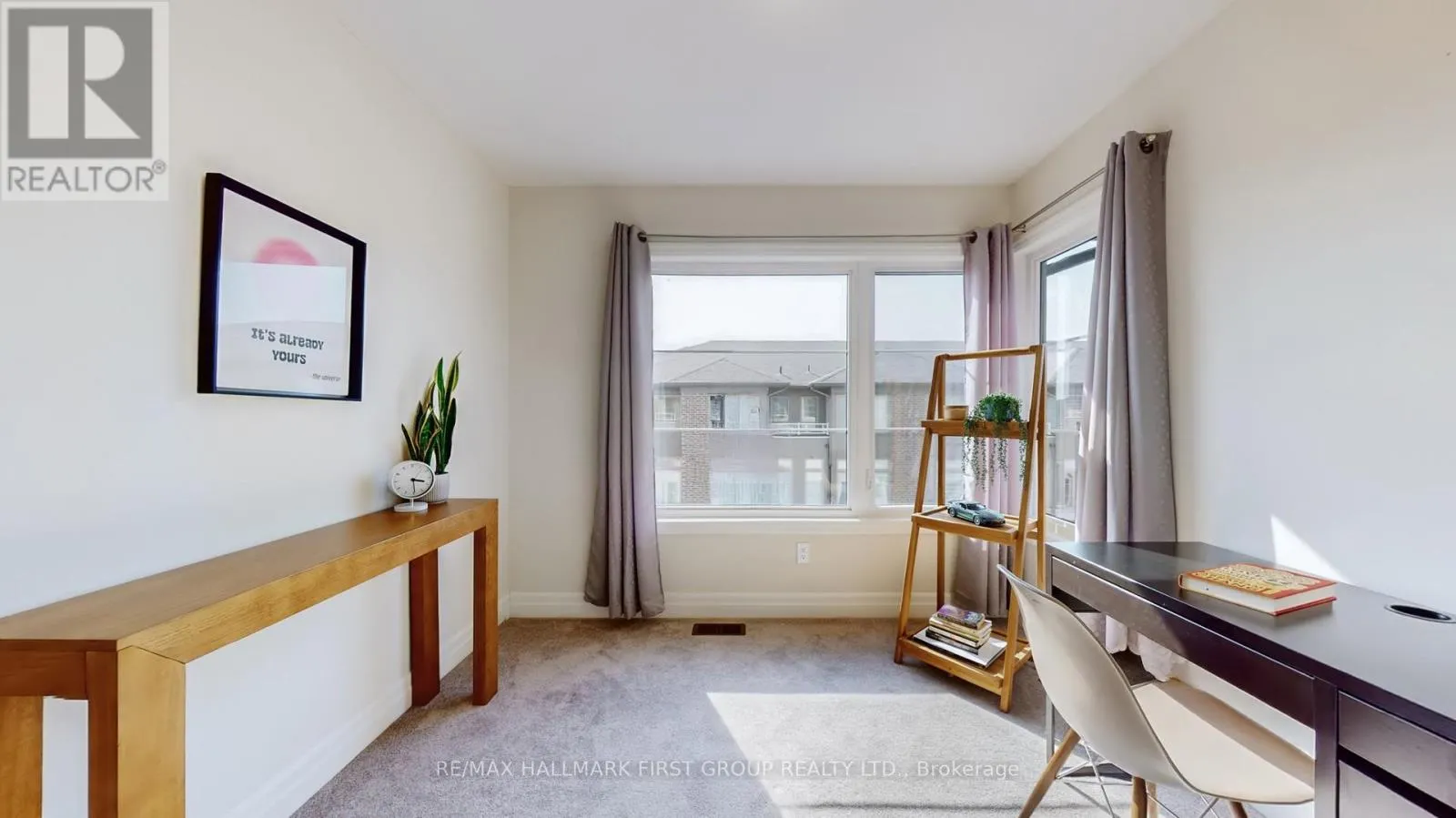 2 - 384 ARCTIC RED DRIVE