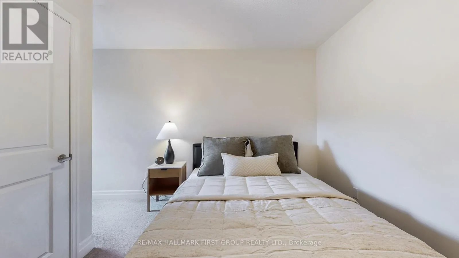 2 - 384 ARCTIC RED DRIVE