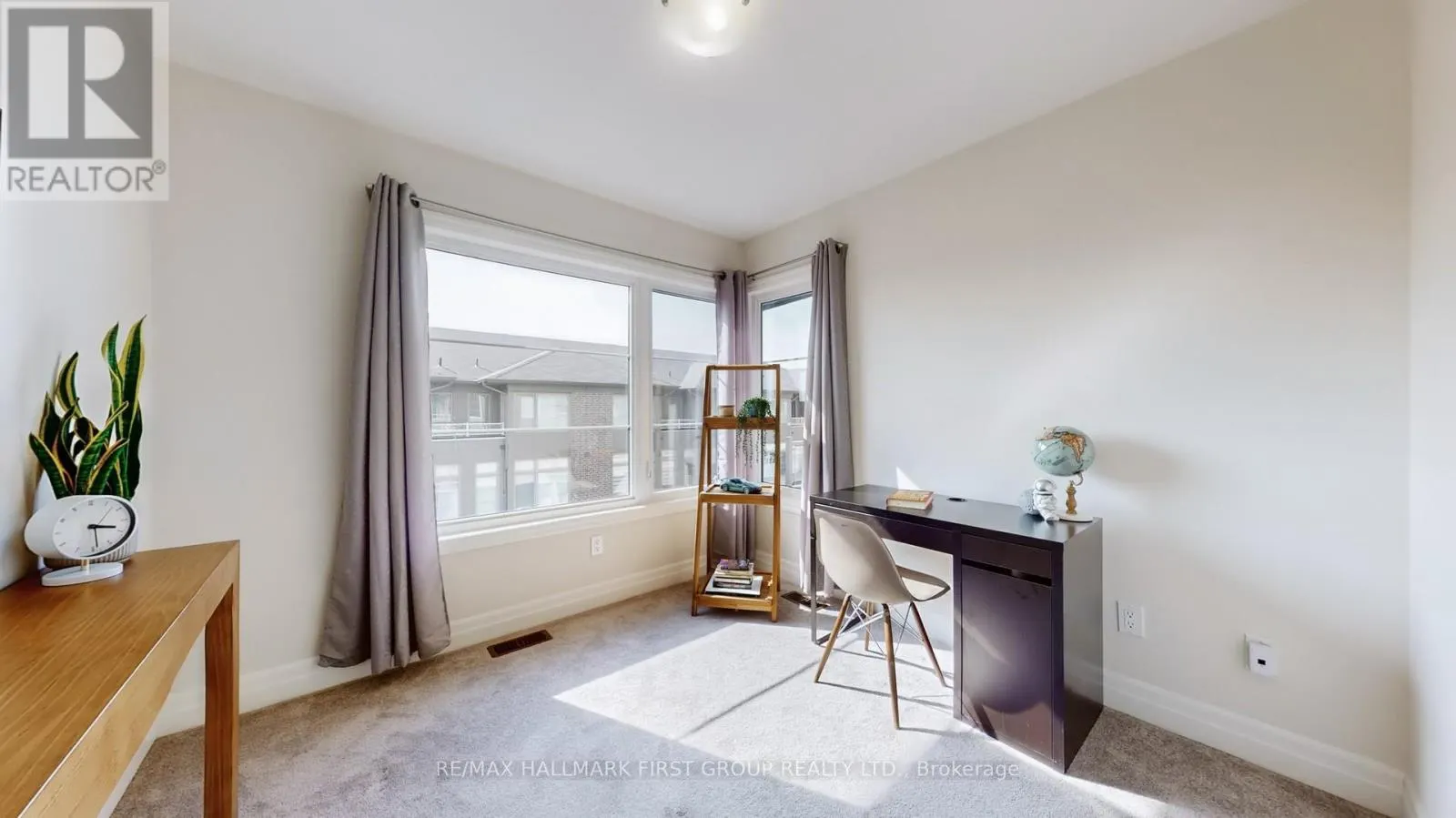 2 - 384 ARCTIC RED DRIVE