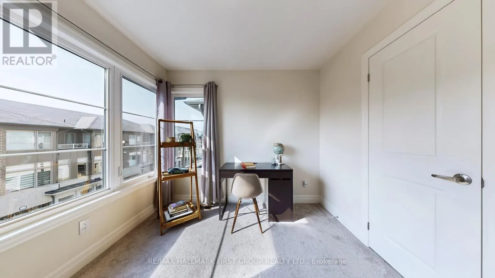 2 - 384 ARCTIC RED DRIVE