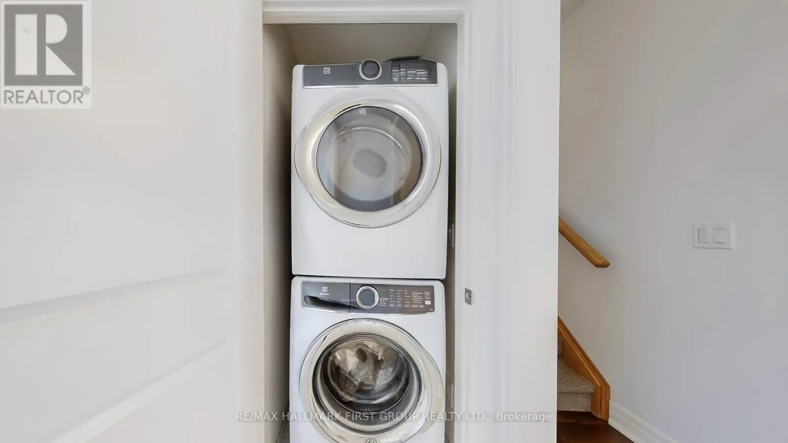 2 - 384 ARCTIC RED DRIVE