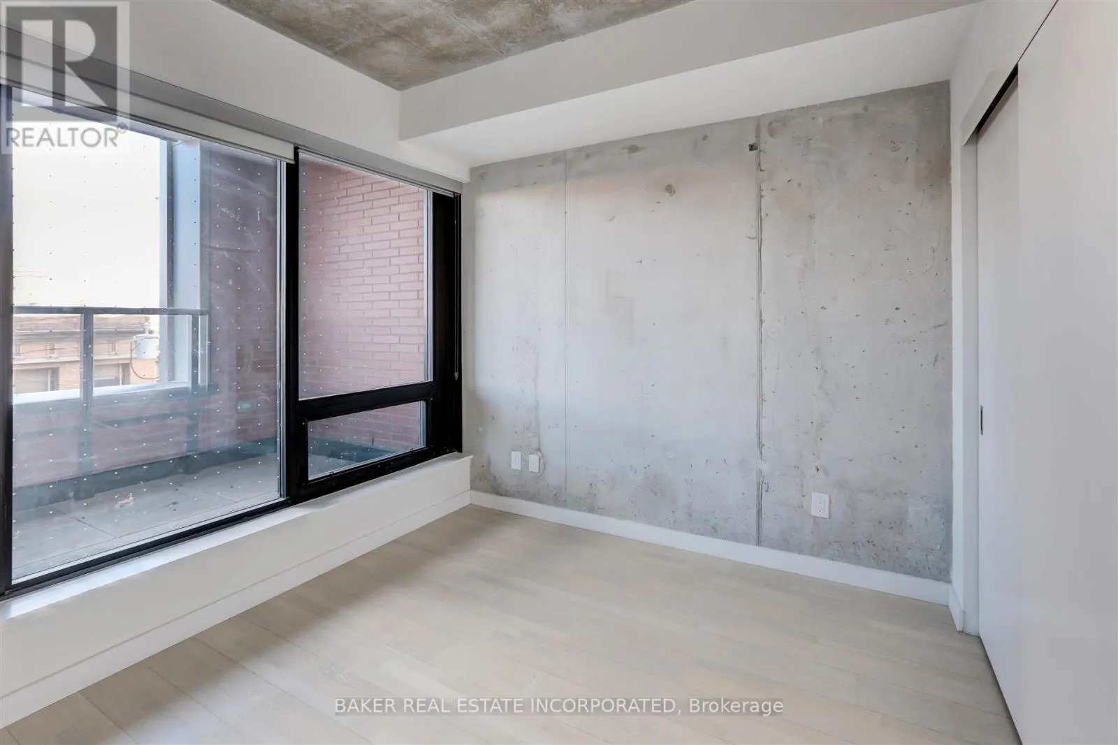 310 - 246 LOGAN AVENUE