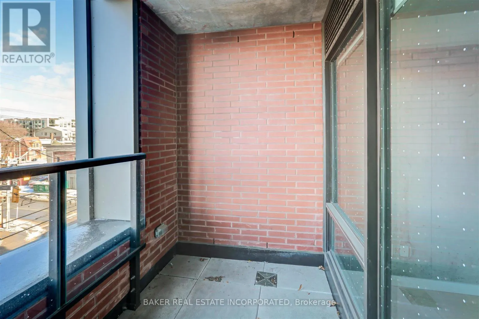 310 - 246 LOGAN AVENUE