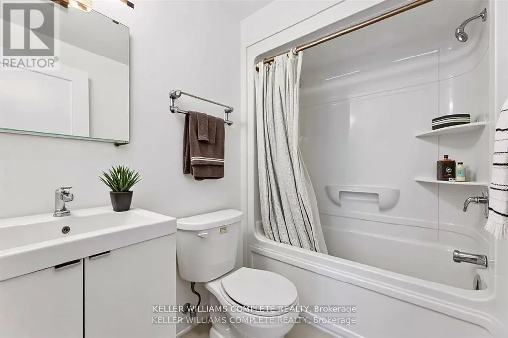 40 - 1740 SIMCOE STREET N