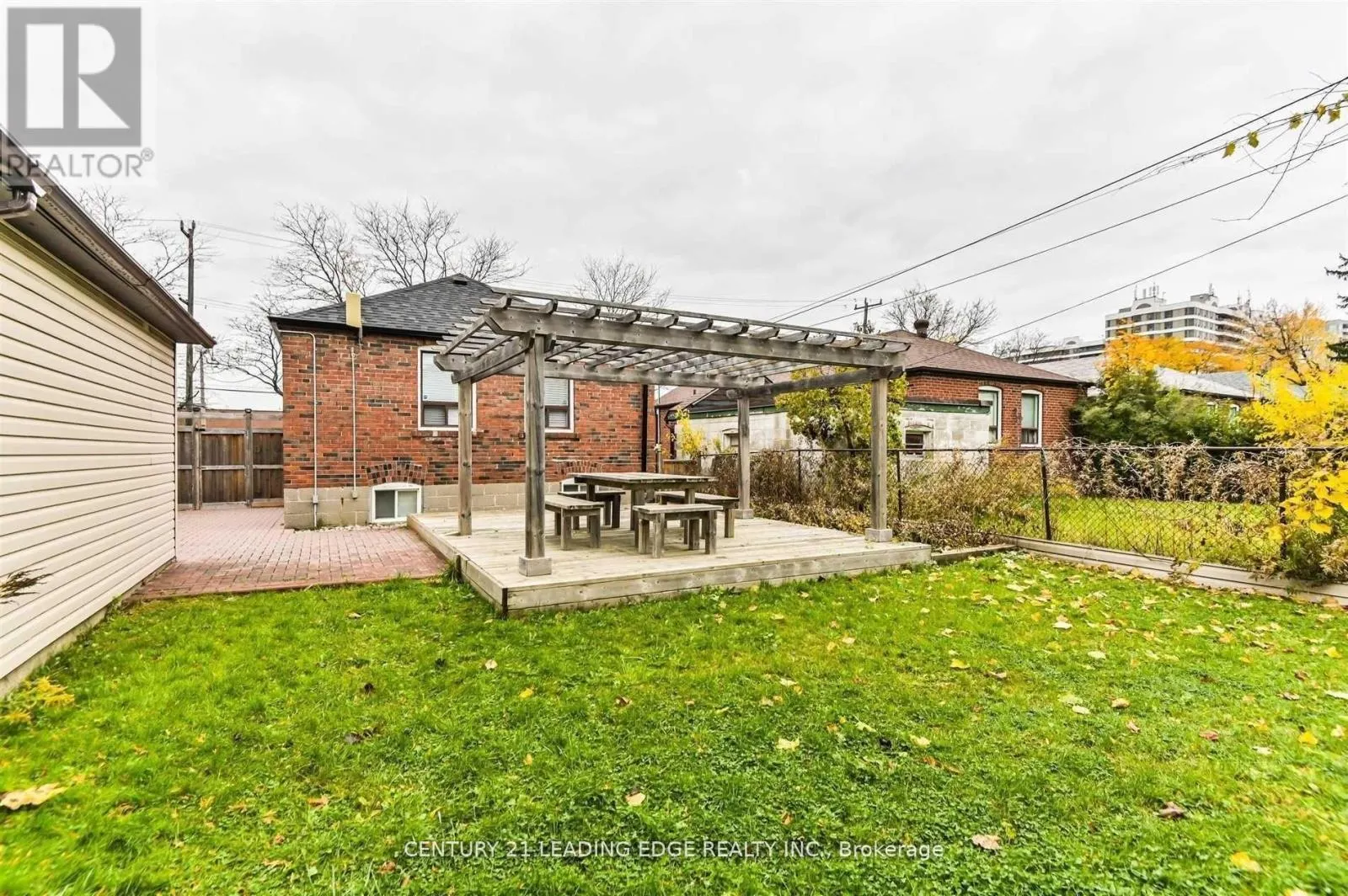 MAIN FLOOR - 1229 BIRCHMOUNT ROAD