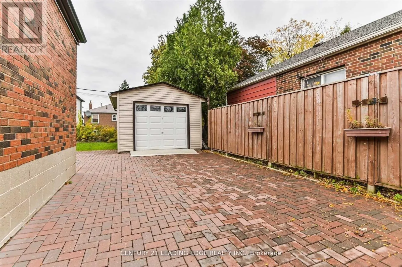 MAIN FLOOR - 1229 BIRCHMOUNT ROAD