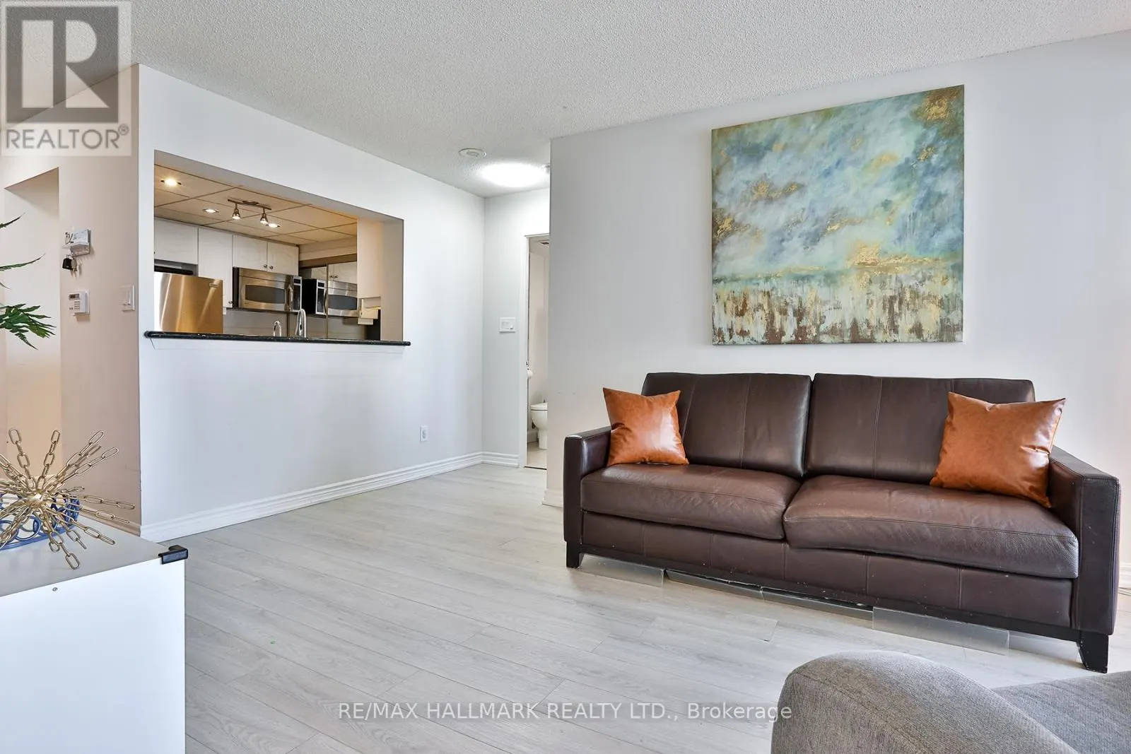 1602 - 88 CORPORATE DRIVE