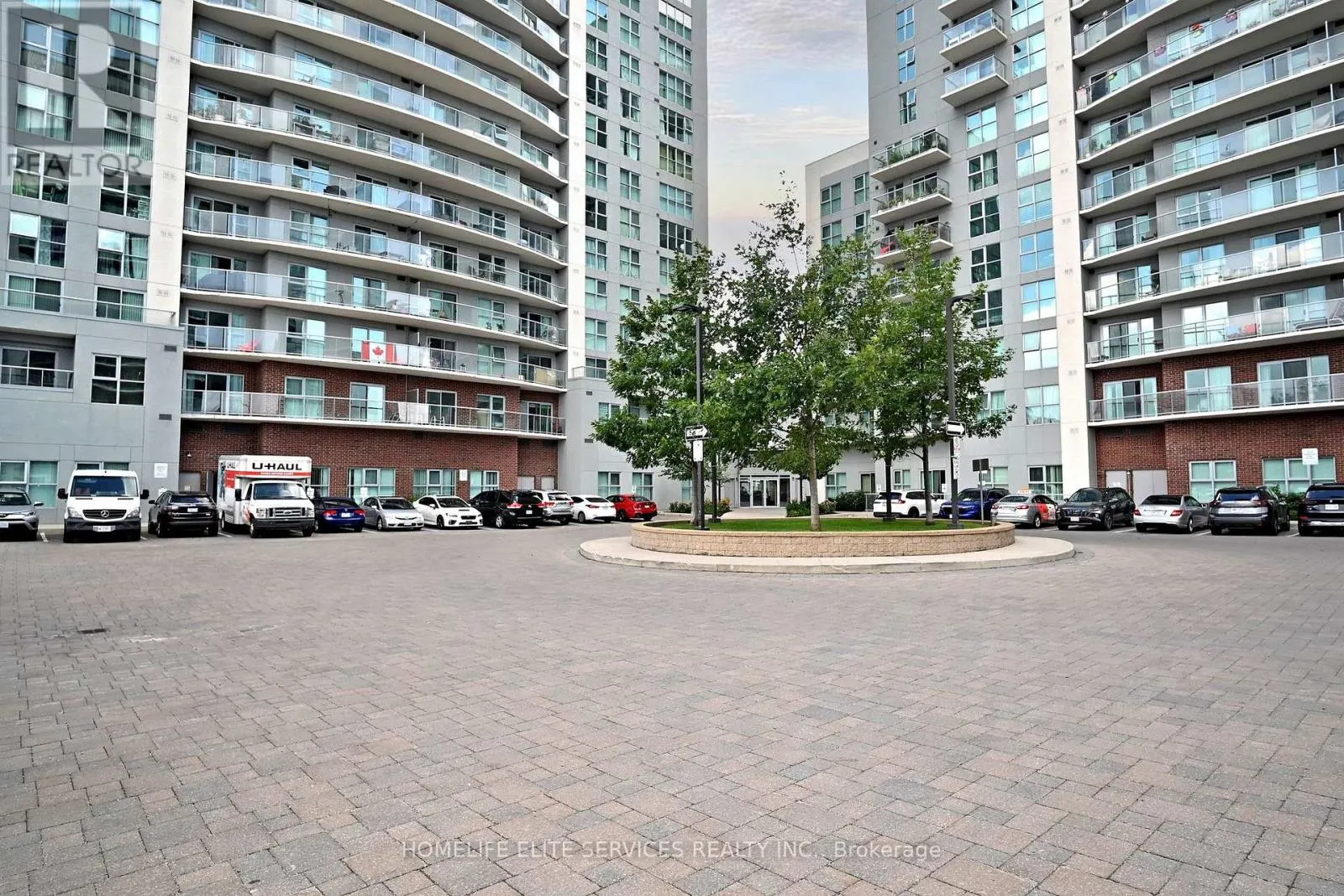 210 - 2152 LAWRENCE AVENUE E