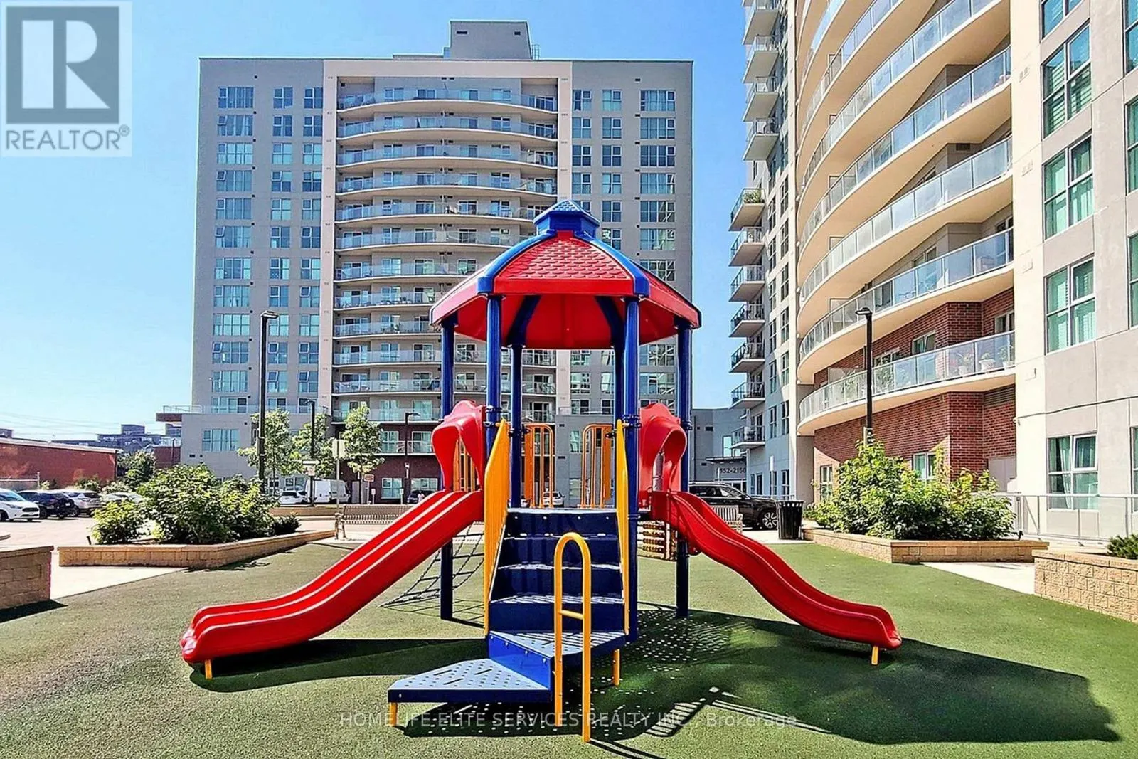 210 - 2152 LAWRENCE AVENUE E