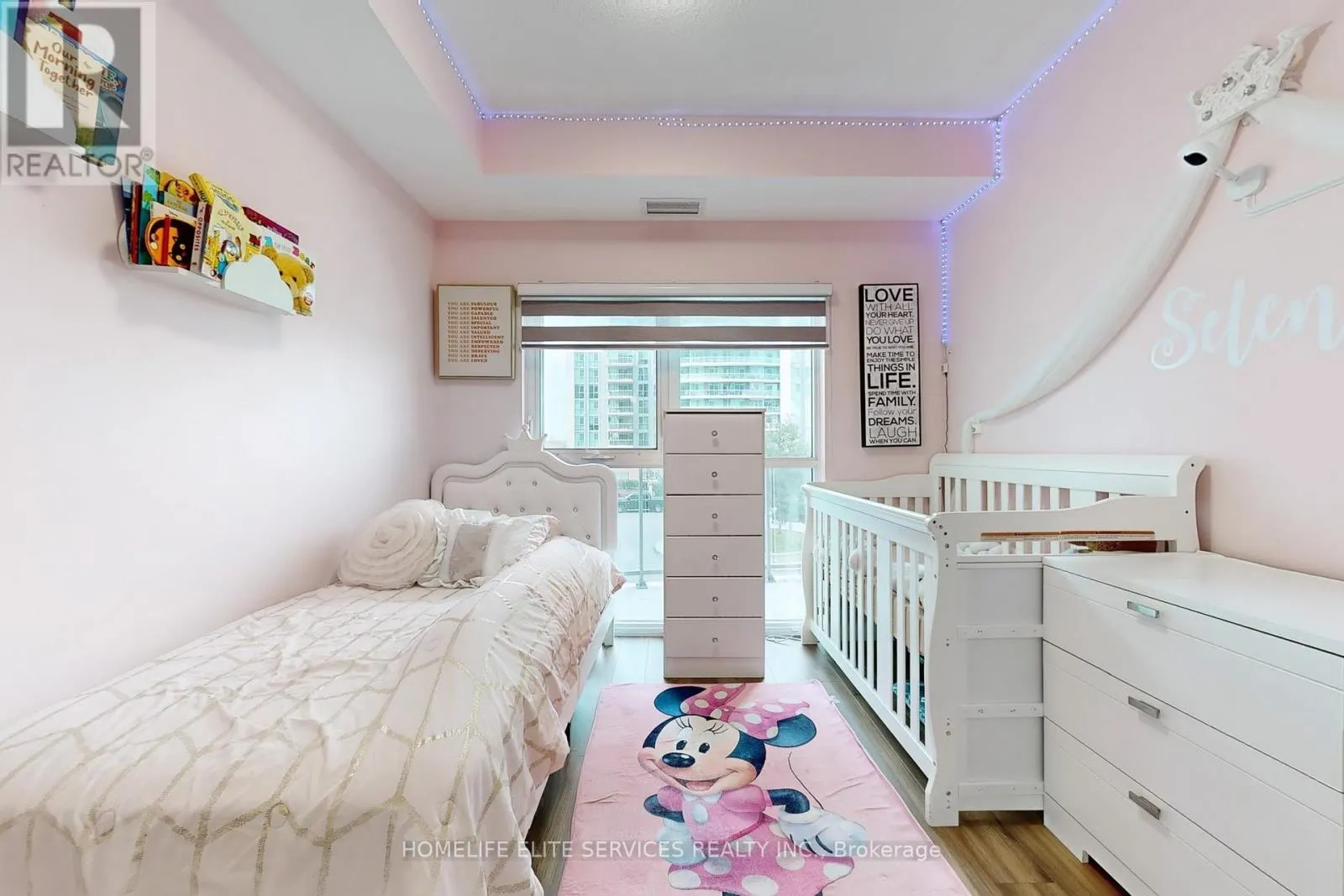 210 - 2152 LAWRENCE AVENUE E