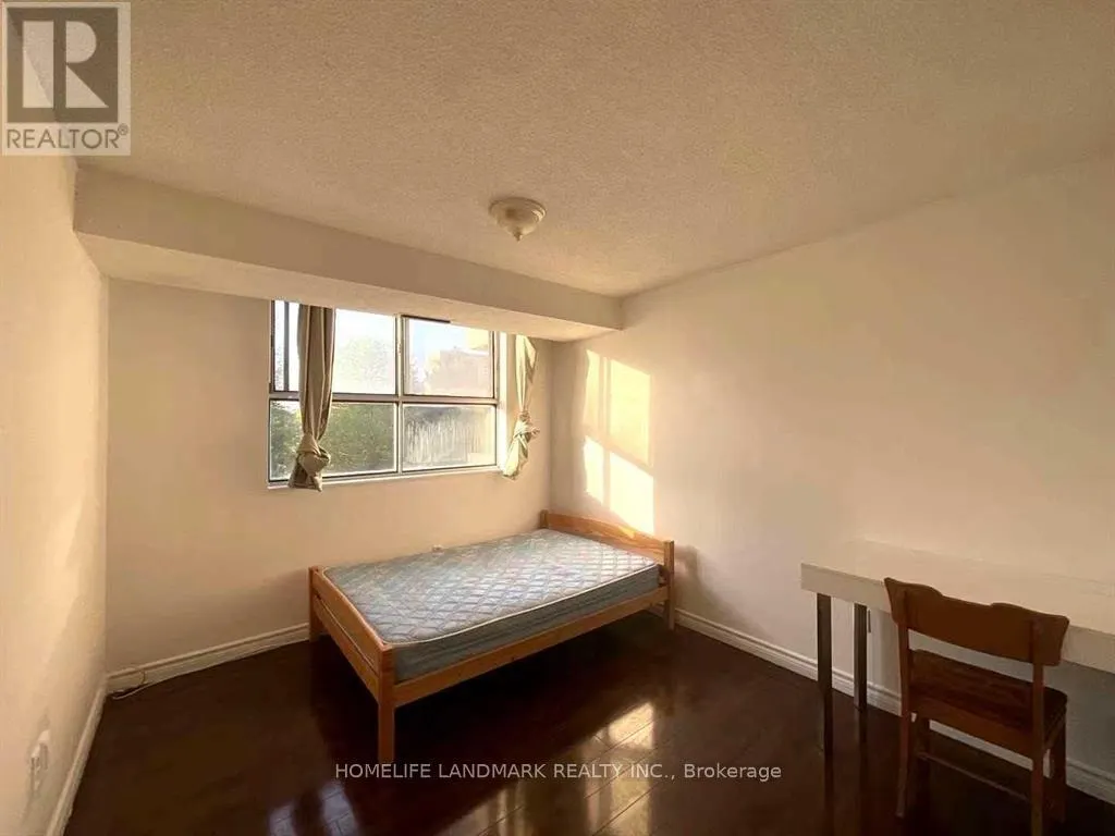 308 - 10 STONEHILL COURT