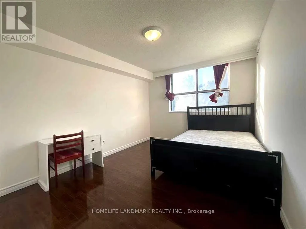 308 - 10 STONEHILL COURT