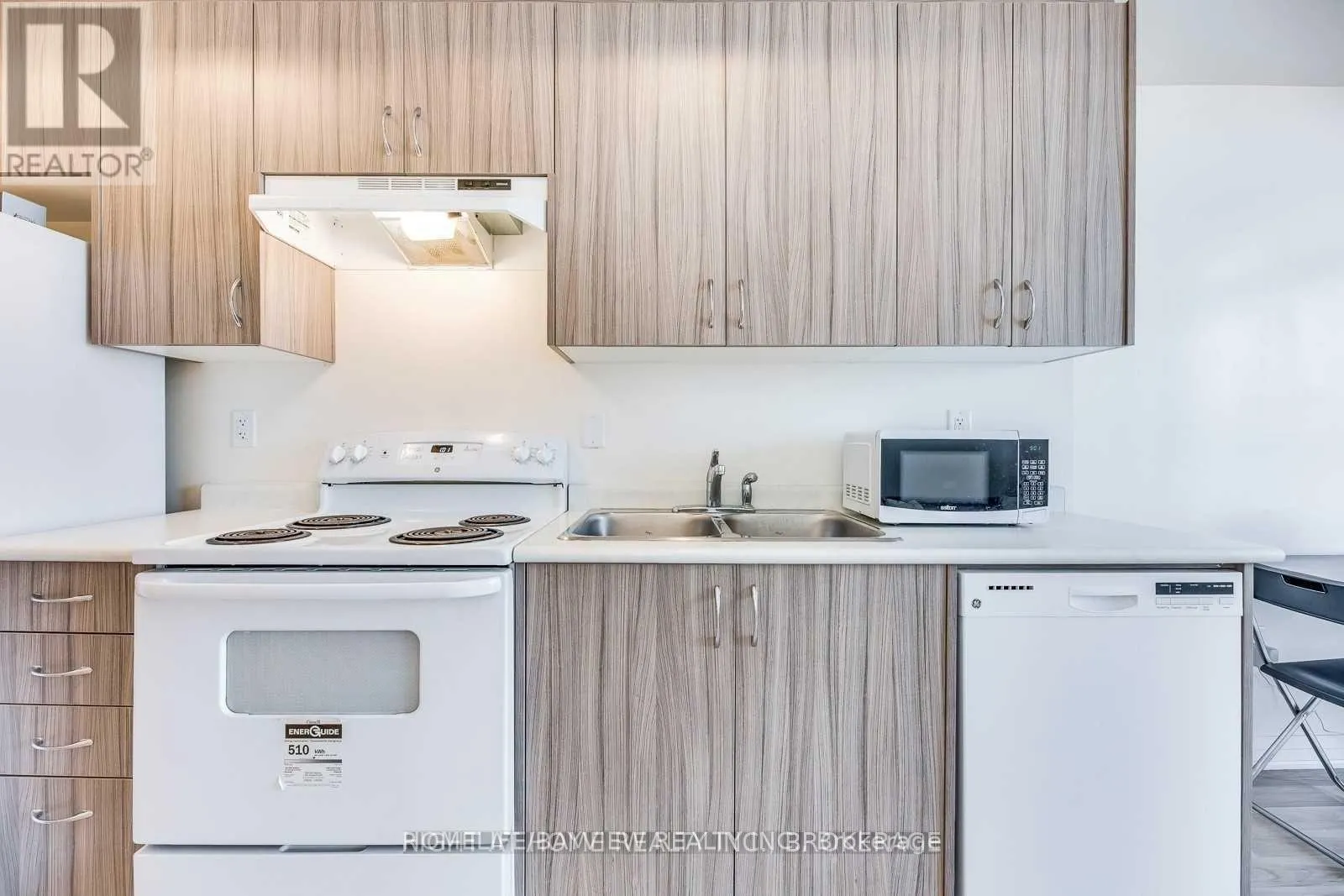 27 - 1363 NEILSON ROAD