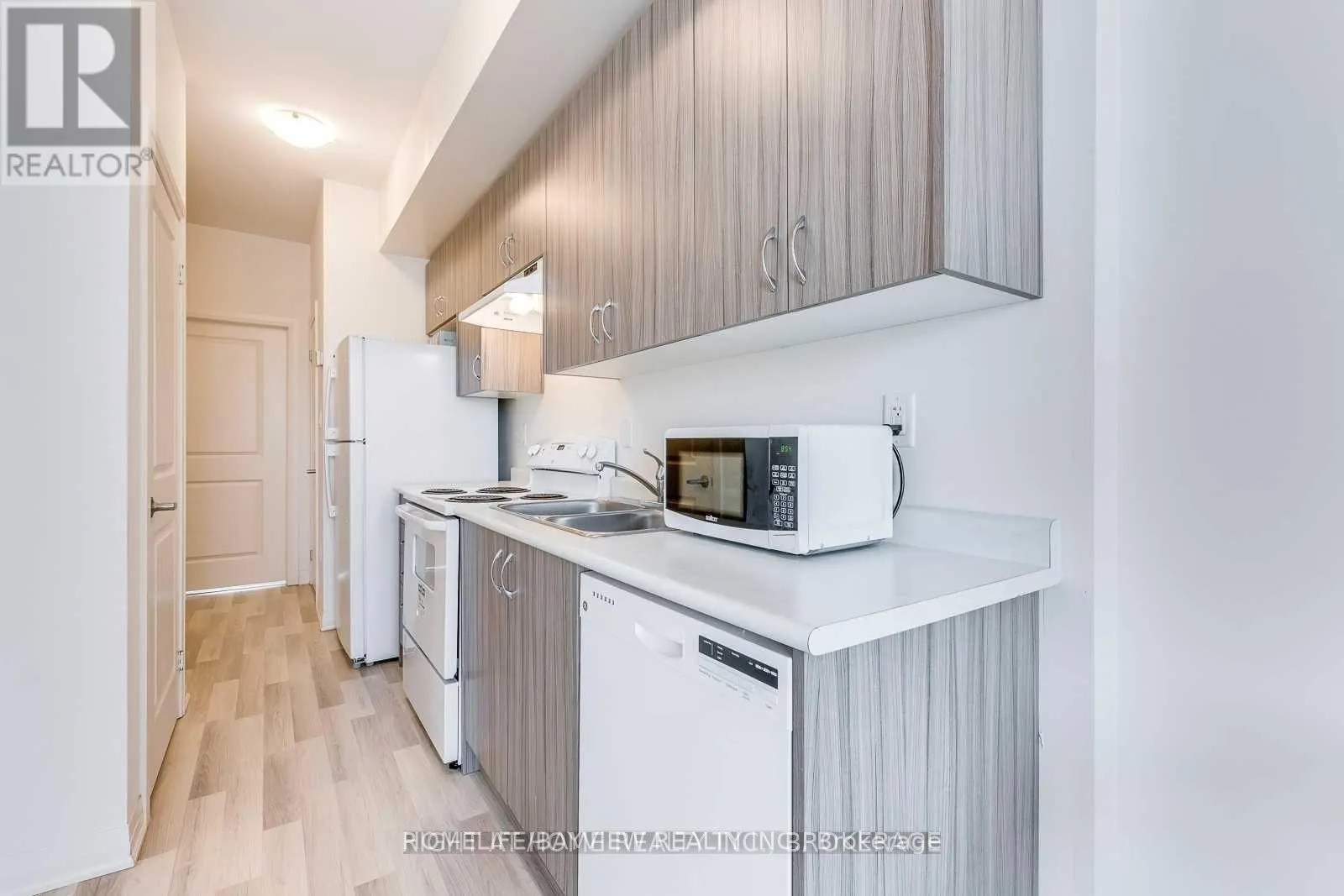 27 - 1363 NEILSON ROAD