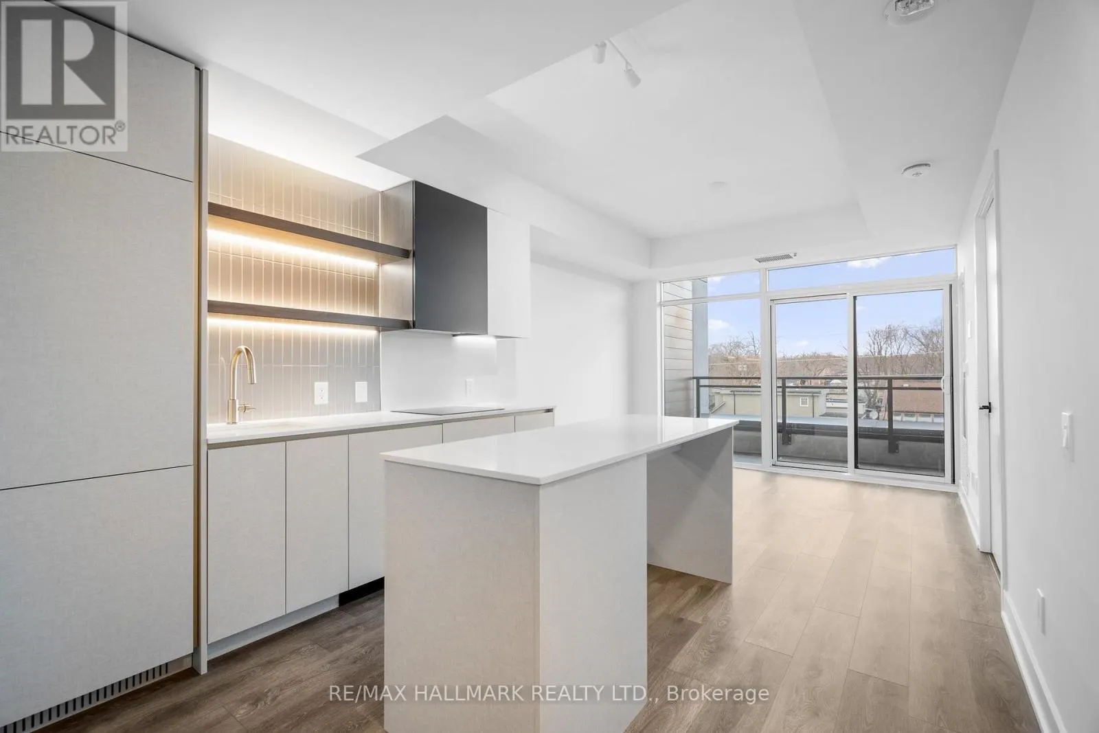 405 - 1285 QUEEN STREET E