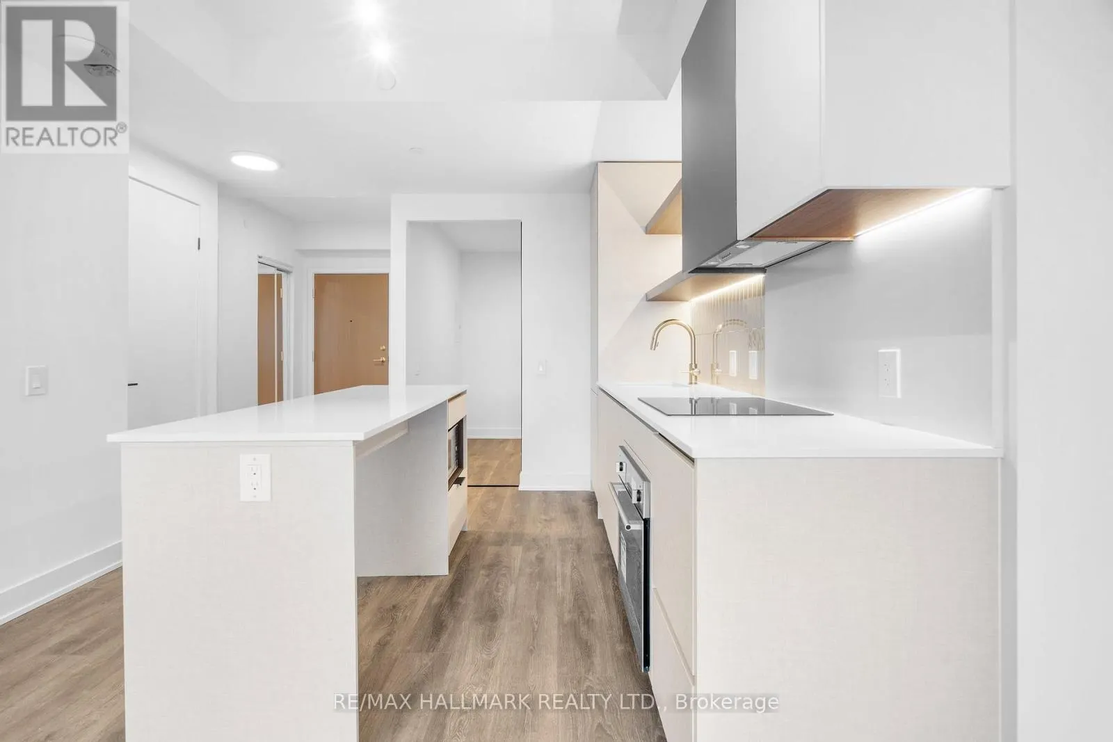 405 - 1285 QUEEN STREET E