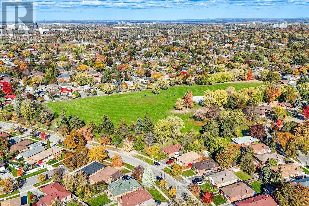 63 HISCOCK BOULEVARD