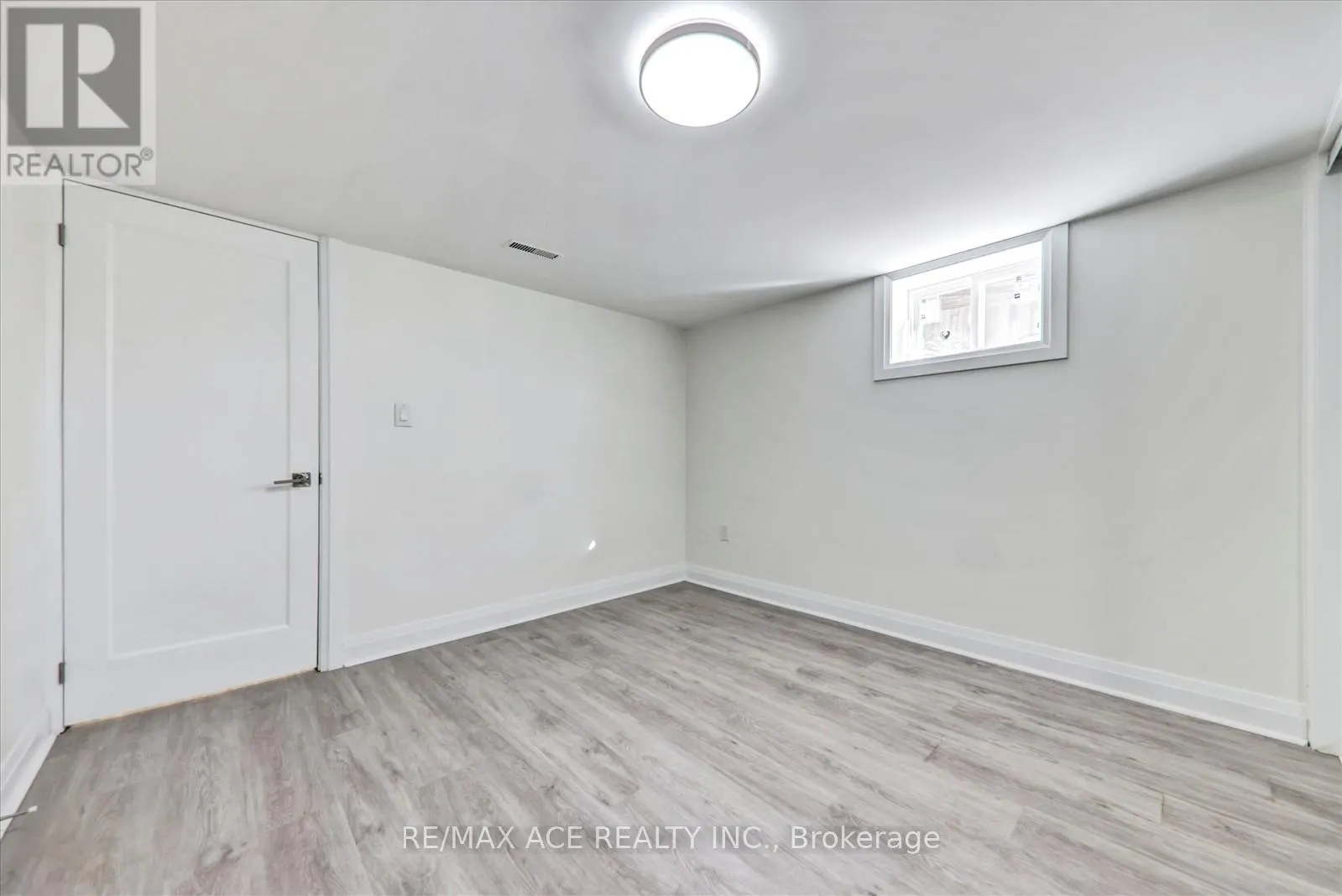 19 BLAKEMANOR BOULEVARD