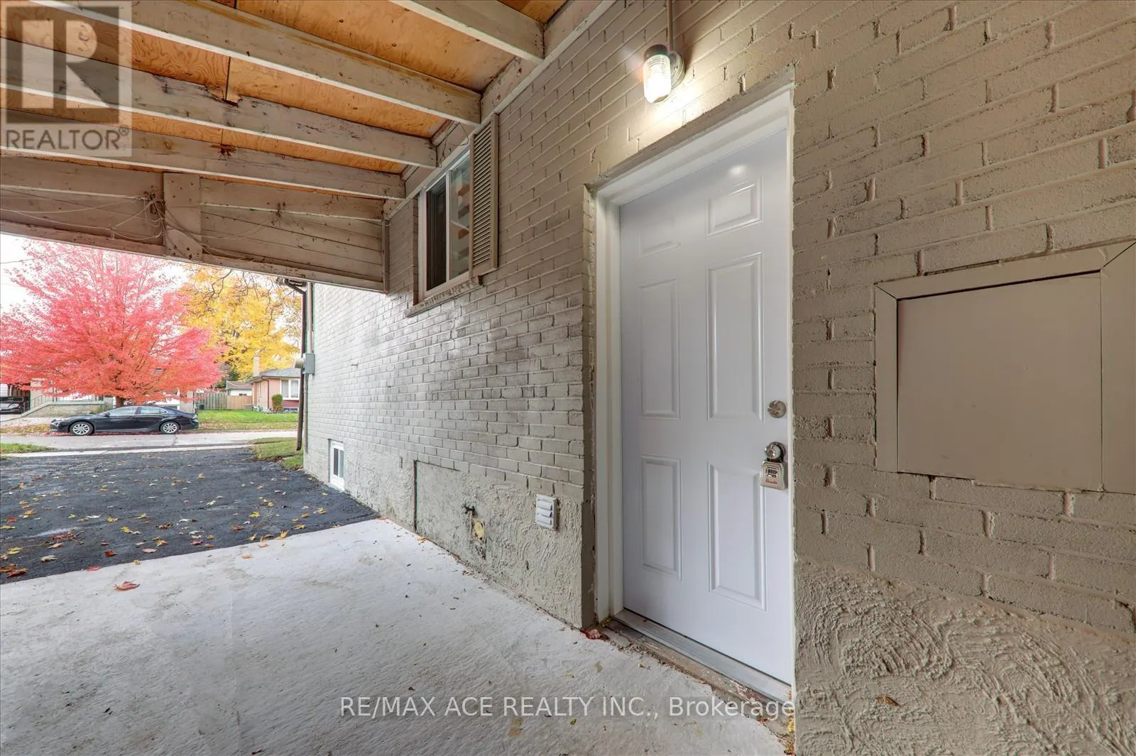 19 BLAKEMANOR BOULEVARD