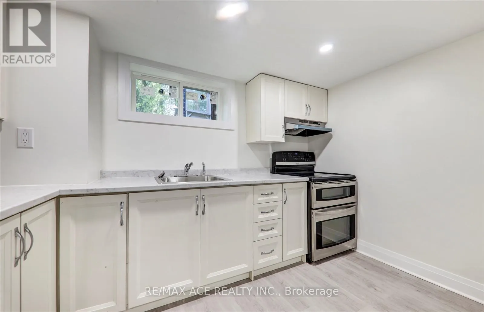 19 BLAKEMANOR BOULEVARD