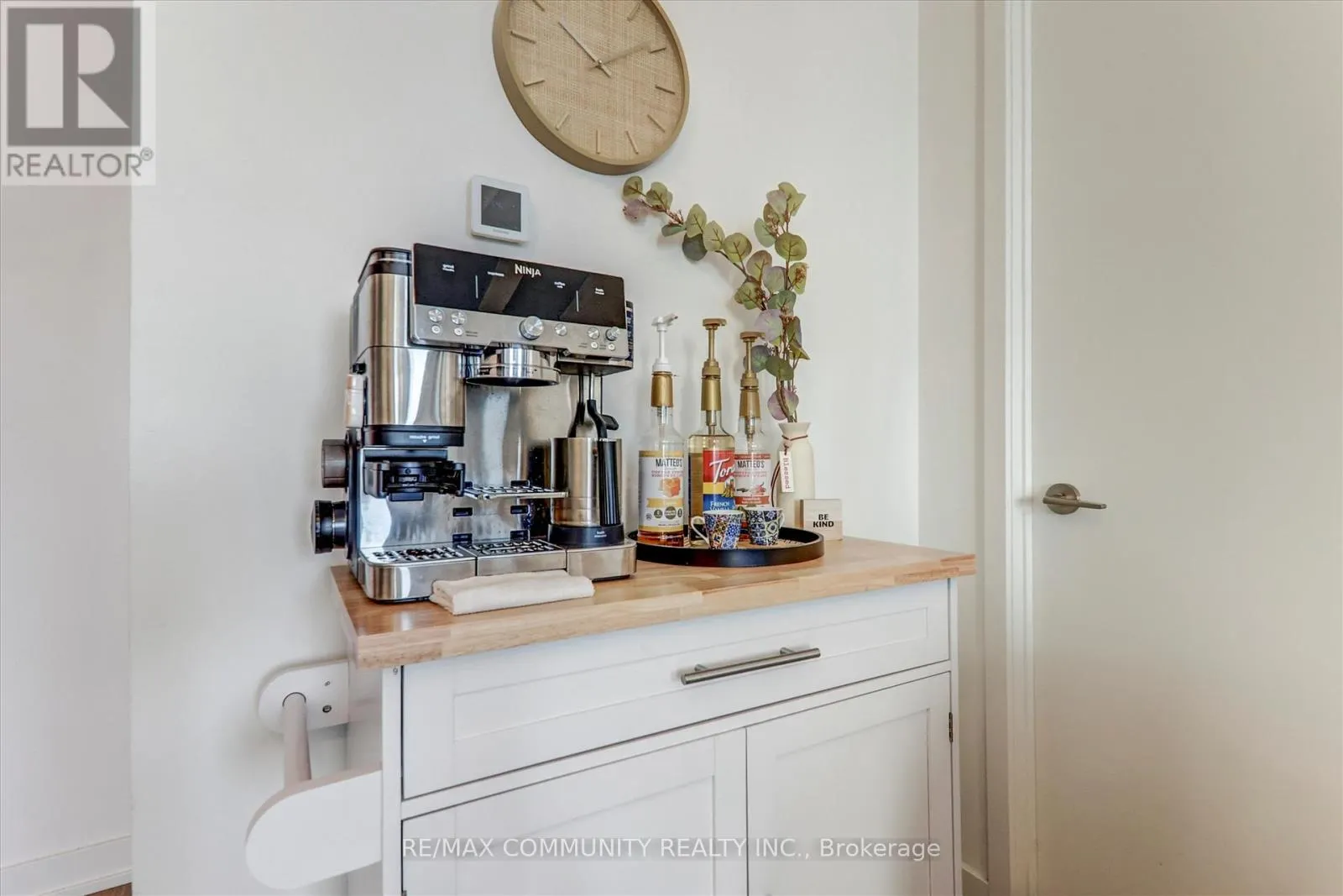 1922 - 2031 KENNEDY ROAD