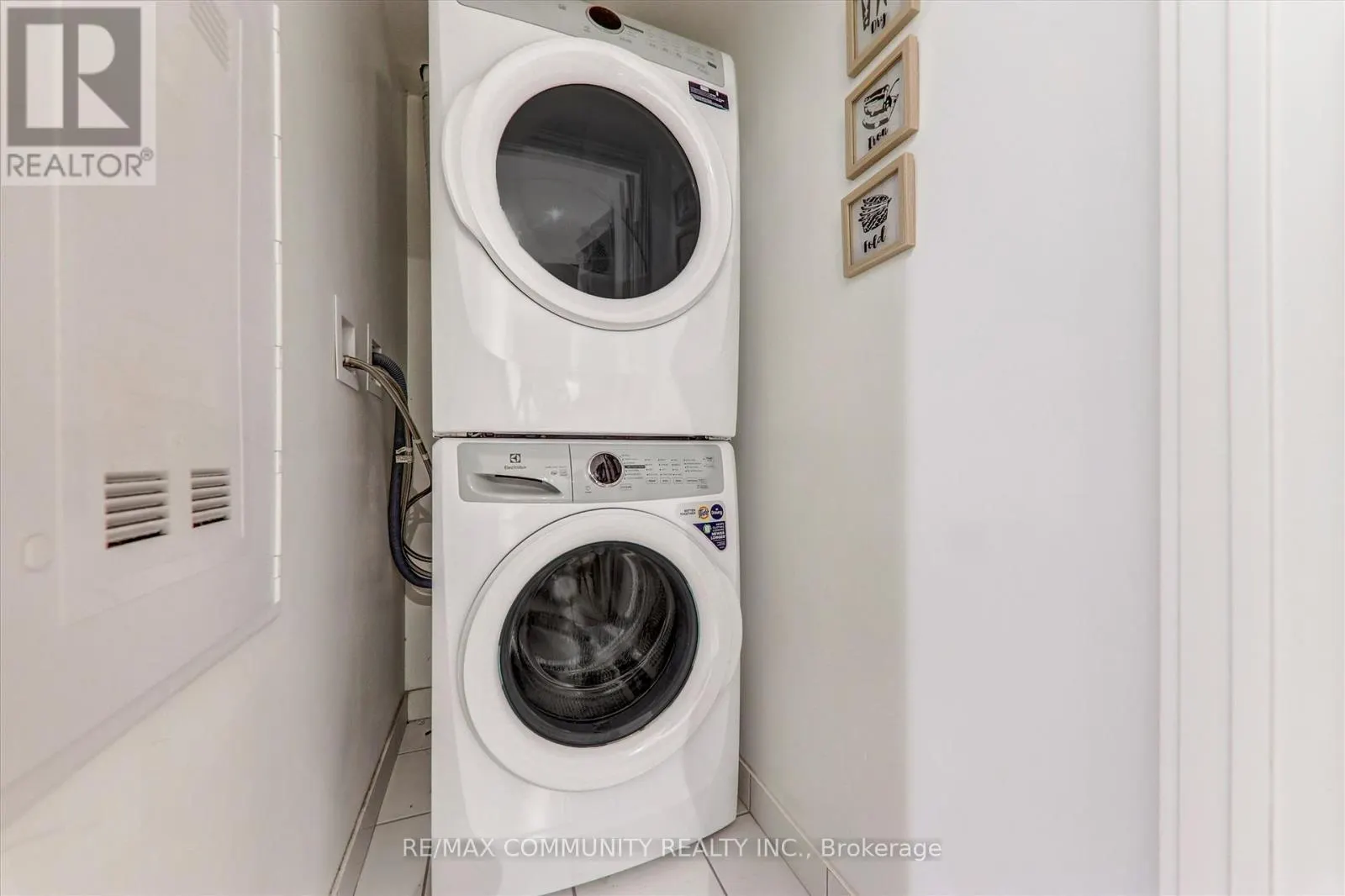 1922 - 2031 KENNEDY ROAD