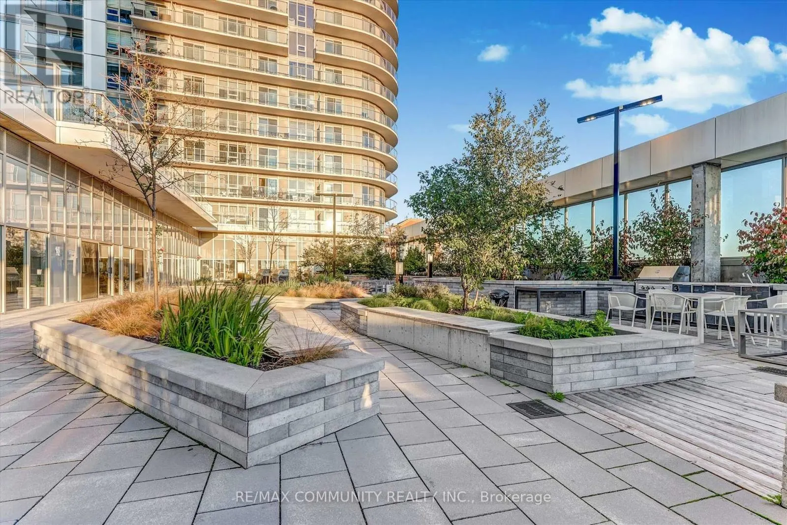 1922 - 2031 KENNEDY ROAD