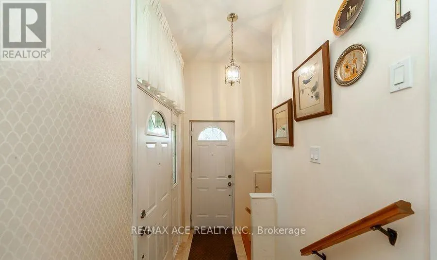 MAIN - 61 LORD ROBERTS DRIVE