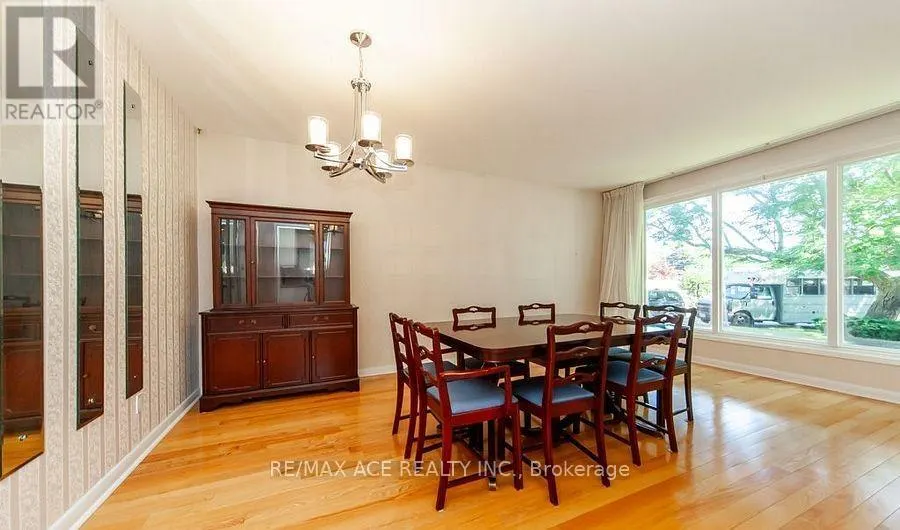 MAIN - 61 LORD ROBERTS DRIVE