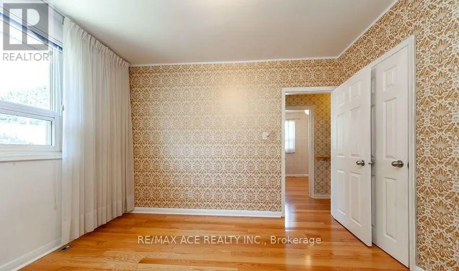 MAIN - 61 LORD ROBERTS DRIVE