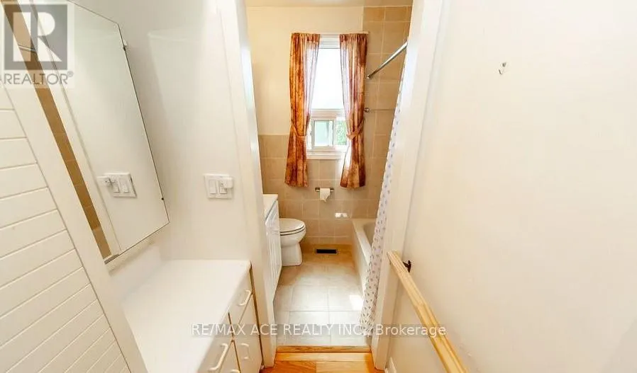 MAIN - 61 LORD ROBERTS DRIVE