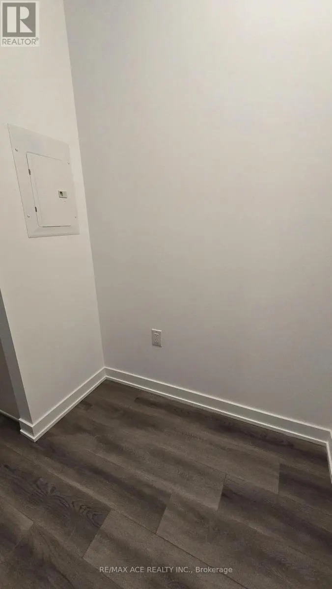 321 - 7439 KINGSTON ROAD