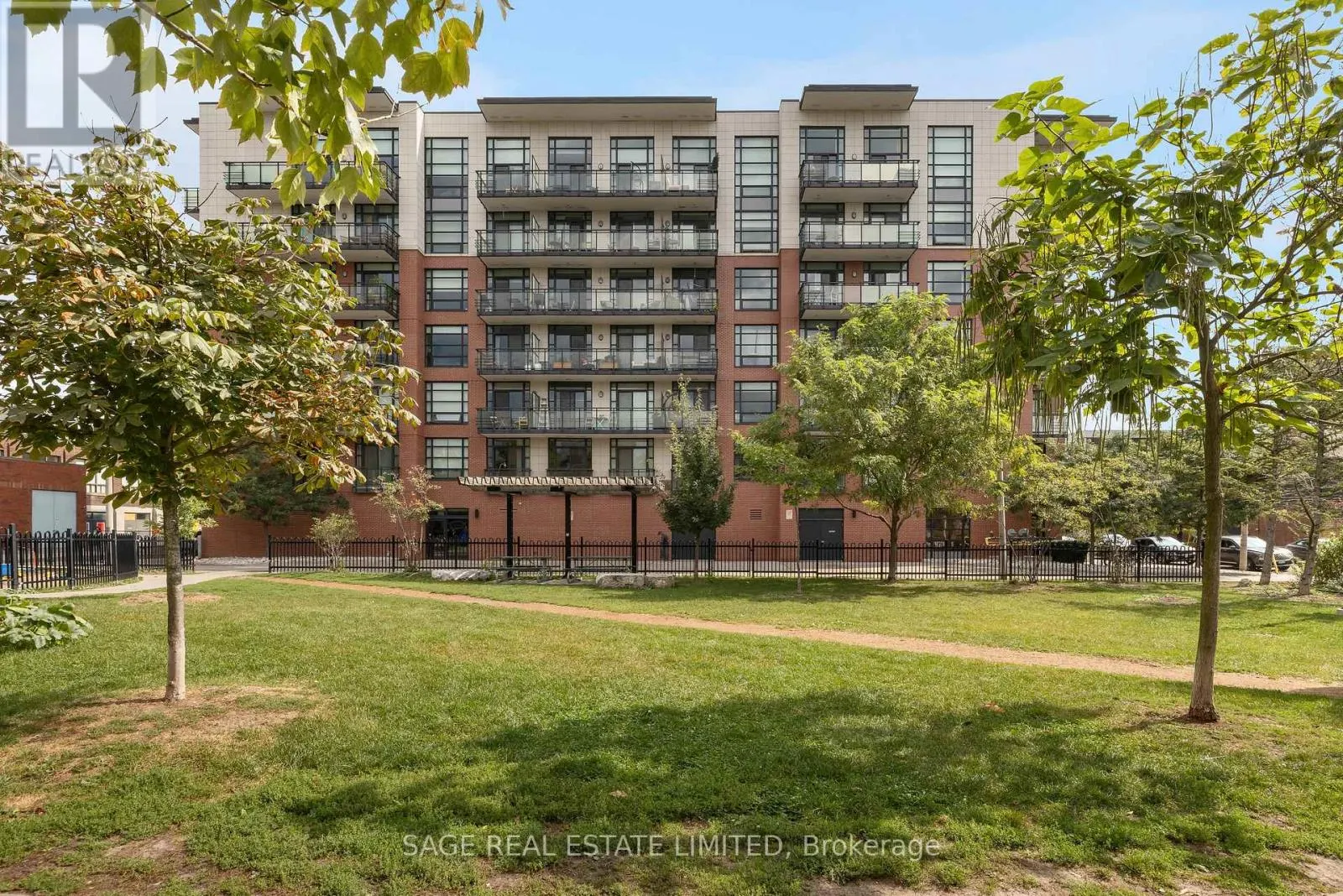 615 - 88 COLGATE AVENUE