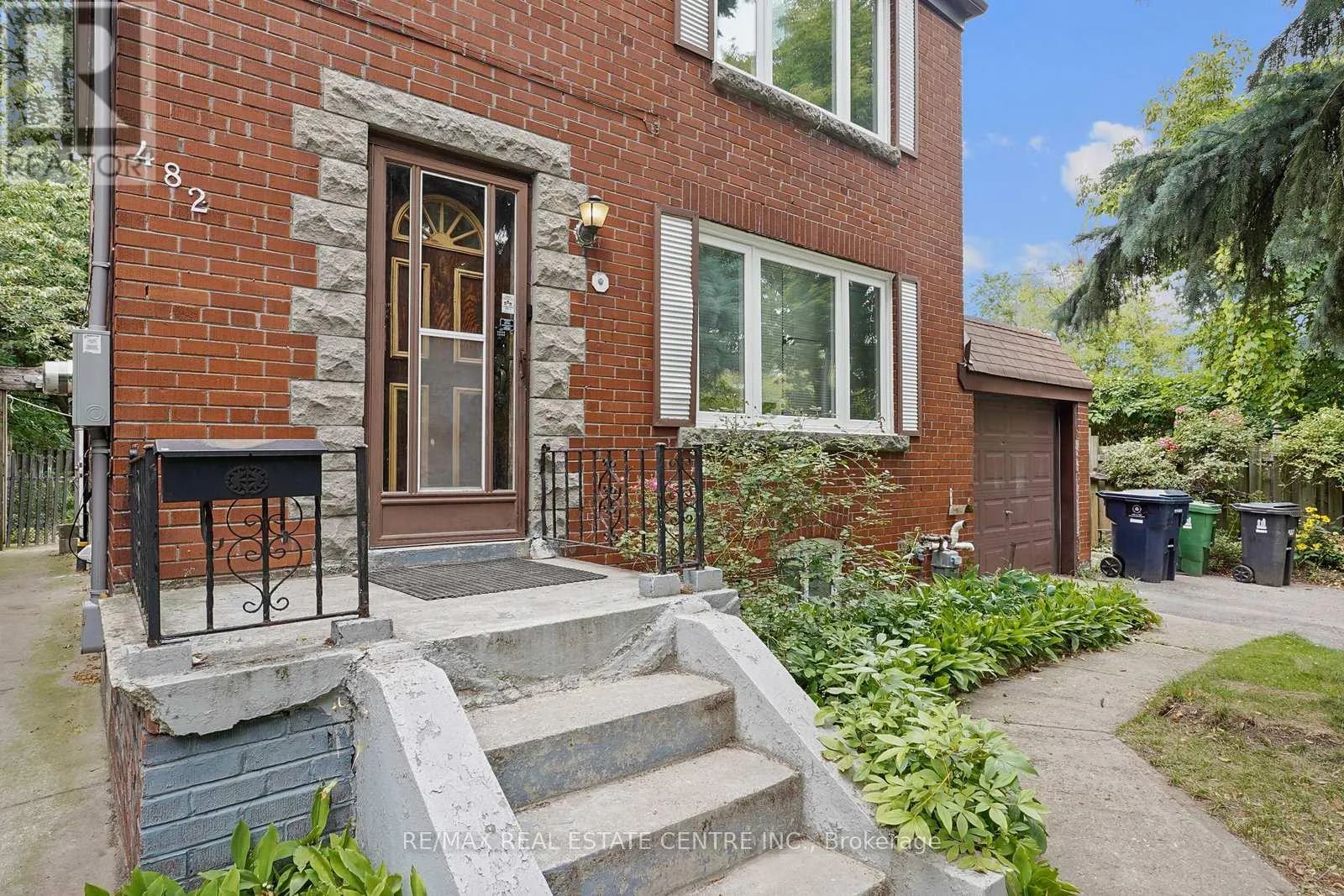 LOWER - 482 RHODES AVENUE