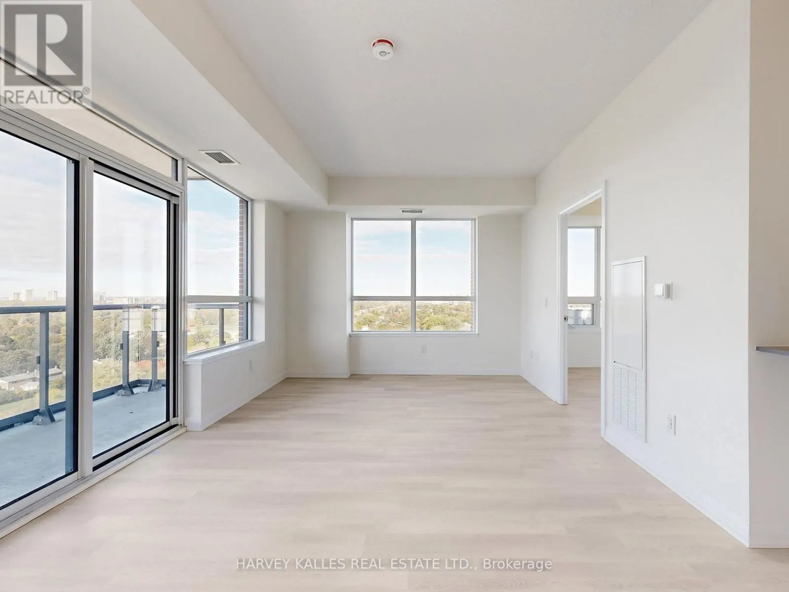 1402 - 3260 SHEPPARD AVENUE E