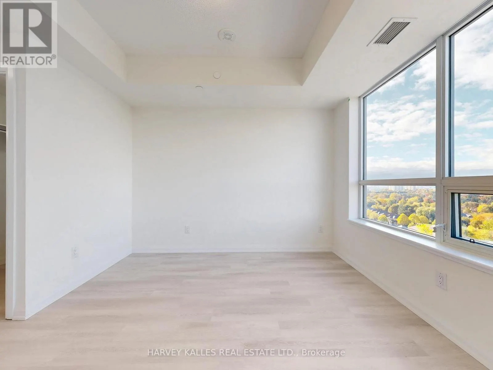 1402 - 3260 SHEPPARD AVENUE E