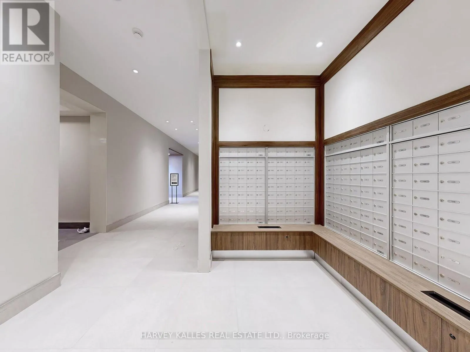 1402 - 3260 SHEPPARD AVENUE E