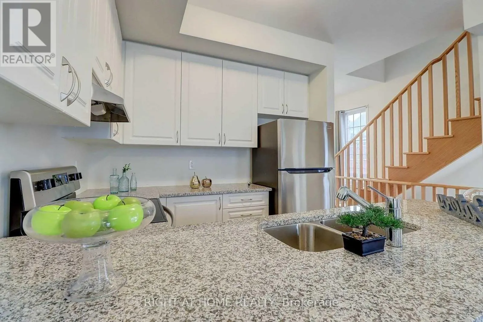 2552 EARLEVILLE PATH