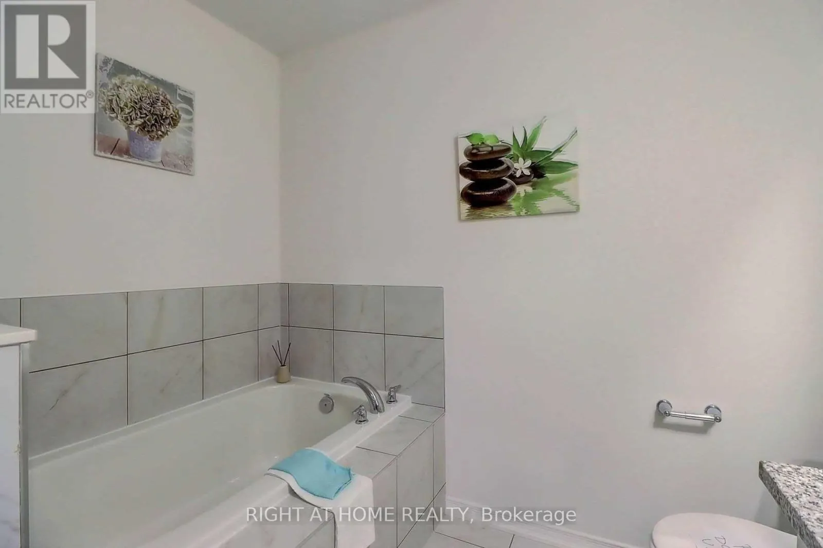 2552 EARLEVILLE PATH